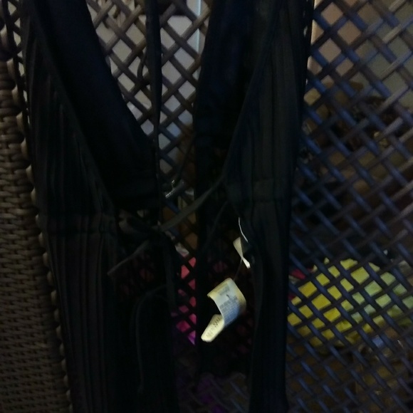 Shirt - Picture 2 of 4